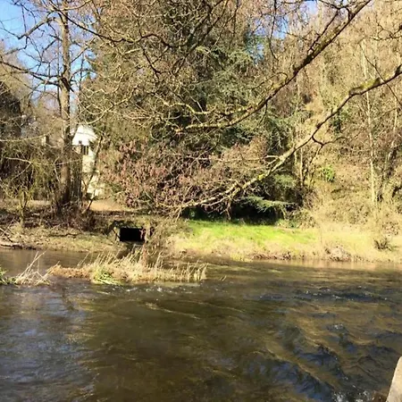 펜션 In La Roche-en-ardenne With Garden