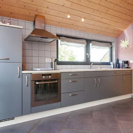 펜션 In La Roche-en-ardenne With Garden