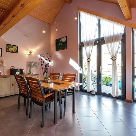 In La Roche-en-ardenne With Garden *